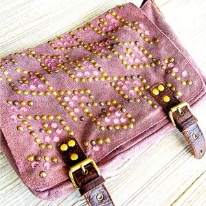 🌺 Betsey Johnson Pink Suede Studded Crossbody Bag